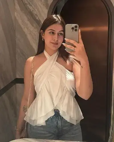 Call Girl Senapati Bapat Road