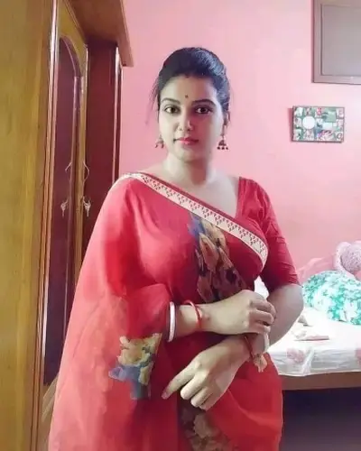 Escorts Senapati Bapat Road