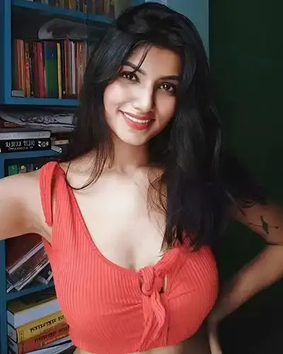 Escort Senapati Bapat Road